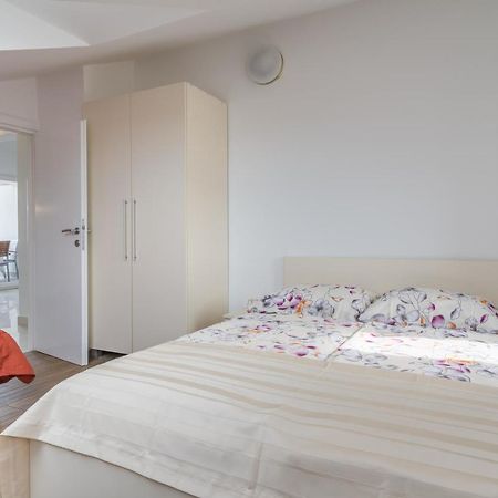 Apartments & Rooms Lavanda มาลินสกา ภายนอก รูปภาพ