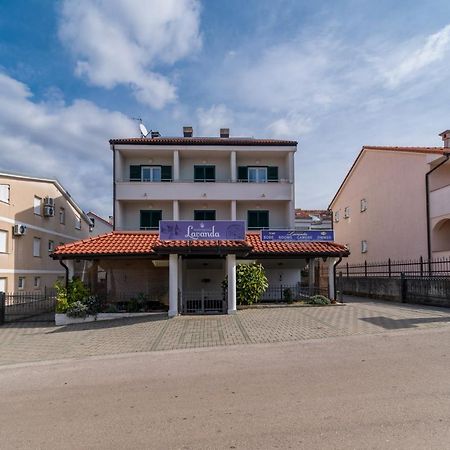 Apartments & Rooms Lavanda มาลินสกา ภายนอก รูปภาพ