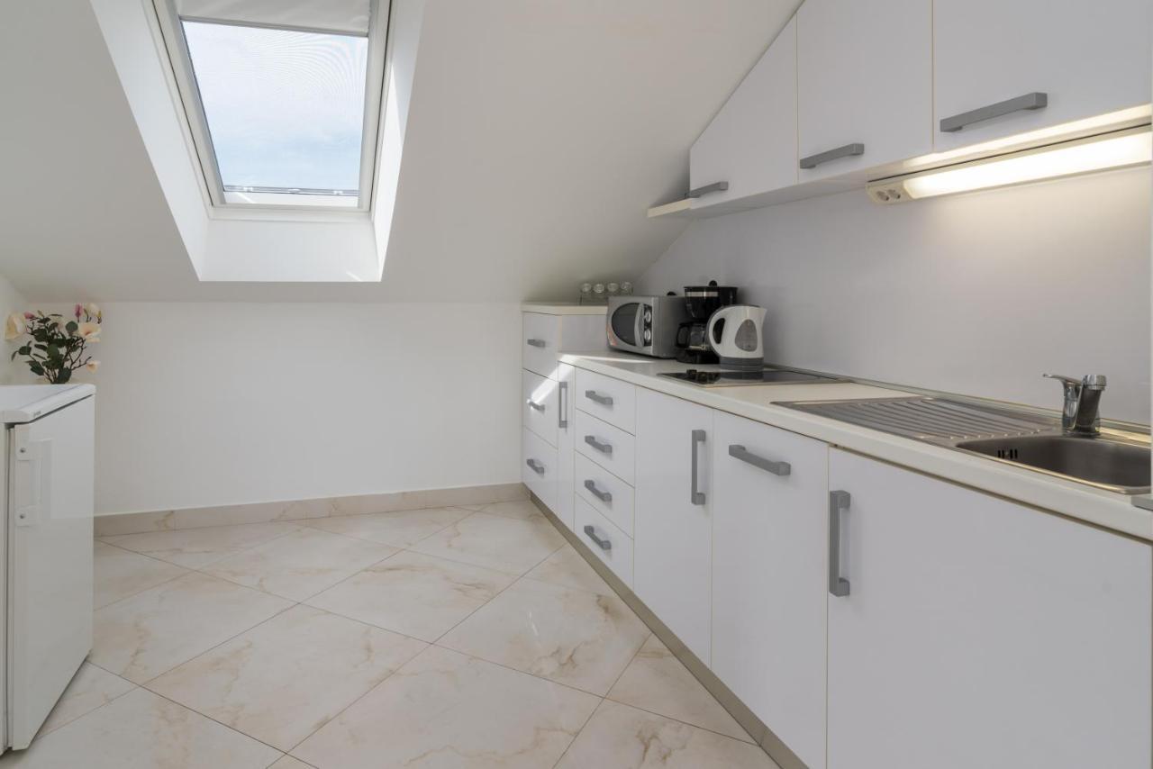 Apartments & Rooms Lavanda มาลินสกา ภายนอก รูปภาพ
