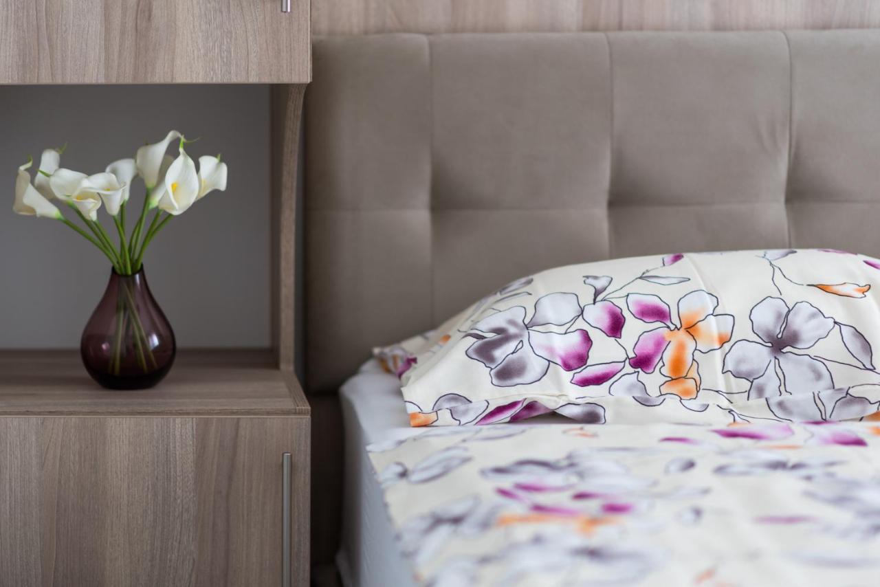 Apartments & Rooms Lavanda มาลินสกา ภายนอก รูปภาพ