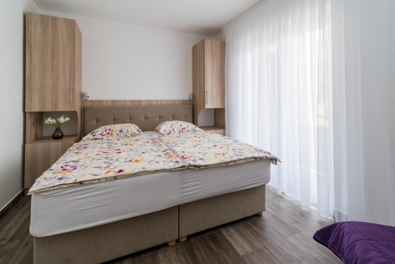 Apartments & Rooms Lavanda มาลินสกา ภายนอก รูปภาพ
