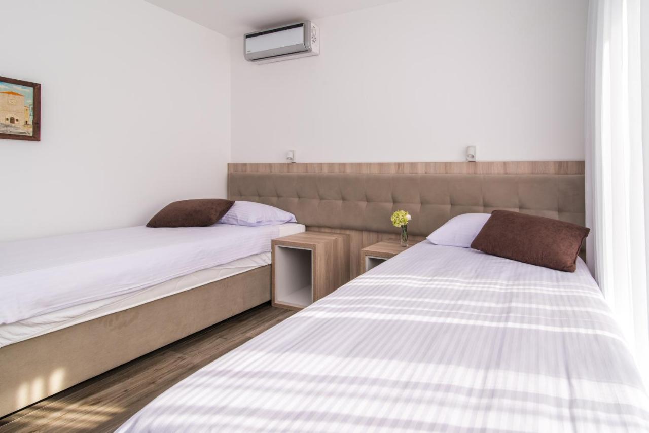 Apartments & Rooms Lavanda มาลินสกา ภายนอก รูปภาพ